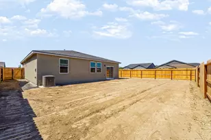 628 Riley Ave, Chowchilla, CA 93610 - Photo 16