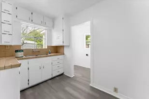 2634 Lanning Ave, Redding, CA 96001 - Photo 10