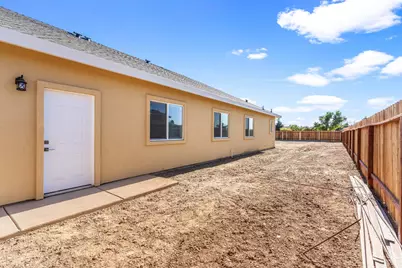 4426 Sundari Avenue, Olivehurst, CA 95961 - Photo 64