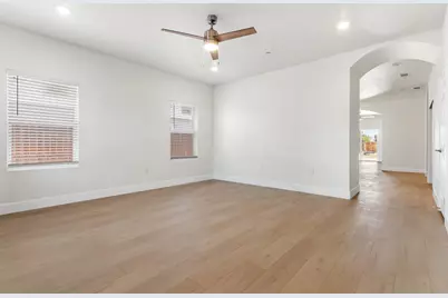 4426 Sundari Avenue, Olivehurst, CA 95961 - Photo 6