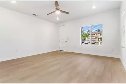 4426 Sundari Avenue, Olivehurst, CA 95961 - Photo 10