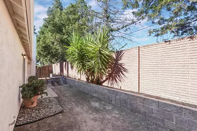 9880 Twin Creeks Avenue, Stockton, CA 95219 - Photo 28