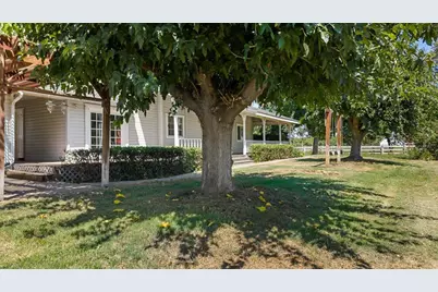 4900 California Avenue, Oakdale, CA 95361 - Photo 46