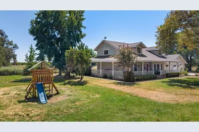 4900 California Avenue, Oakdale, CA 95361 - Photo 4