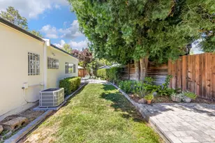 1164 Silver Lake Dr, Sacramento, CA 95831 - Photo 54