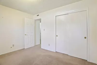 3002 Hillview Avenue, Stockton, CA 95207 - Photo 26