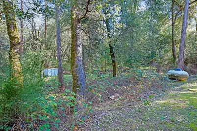 6187 Outingdale Road, Somerset, CA 95684 - Photo 32