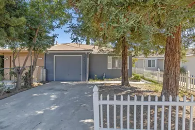 5451 W Santa Ana Avenue, Fresno, CA 93722 - Photo 1