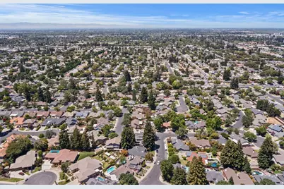 1900 Lakeshore Drive, Modesto, CA 95355 - Photo 54