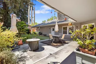 1900 Lakeshore Dr, Modesto, CA 95355 - Photo 42