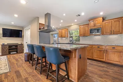 1900 Lakeshore Drive, Modesto, CA 95355 - Photo 28