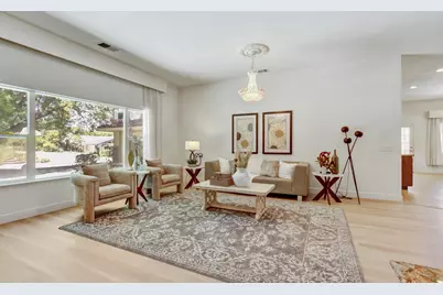 5694 Rolling Oak Dr., Sacramento, CA 95841 - Photo 10