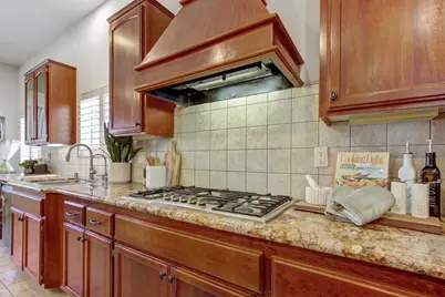 5694 Rolling Oak Dr., Sacramento, CA 95841 - Photo 22