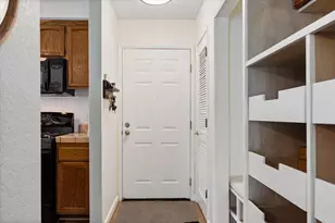 7409 Auburn Oaks Ct, Citrus Heights, CA 95621 - Photo 4