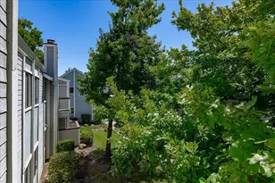 7409 Auburn Oaks Ct, Citrus Heights, CA 95621 - Photo 36