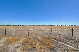 9472 Rogers Rd, Sacramento, CA 95829 - Photo 4