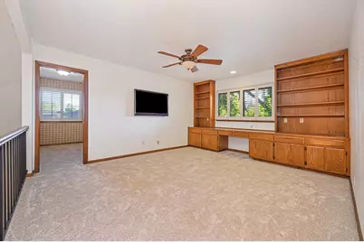 7671 Greenhaven Drive, Sacramento, CA 95831 - Photo 36