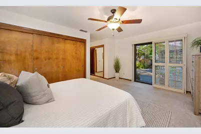 7671 Greenhaven Drive, Sacramento, CA 95831 - Photo 32