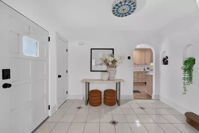 2676 10th Avenue, Sacramento, CA 95818 - Photo 8