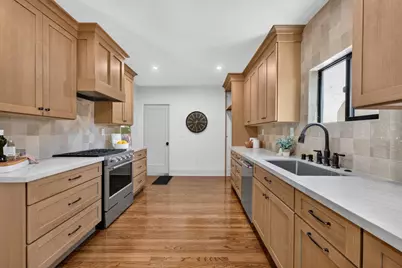 2676 10th Avenue, Sacramento, CA 95818 - Photo 24