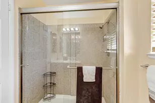 7677 Harvest Woods Dr, Sacramento, CA 95828 - Photo 24