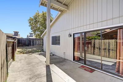 7677 Harvest Woods Drive, Sacramento, CA 95828 - Photo 30