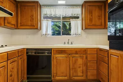 5800 Mohican Drive, Manteca, CA 95336 - Photo 8