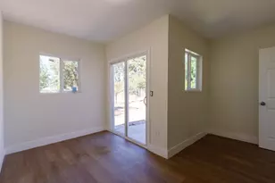 1059 Acacia Ave, Sacramento, CA 95815 - Photo 8