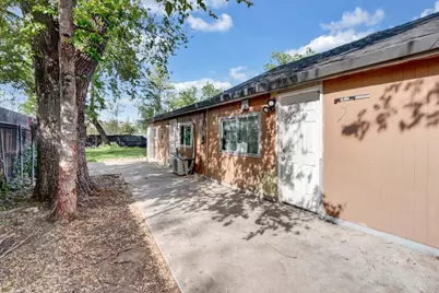1059 Acacia Avenue, Sacramento, CA 95815 - Photo 18
