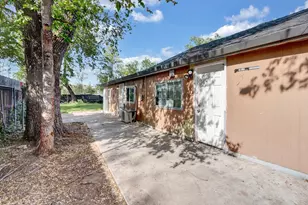 1059 Acacia Ave, Sacramento, CA 95815 - Photo 18