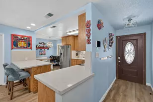 4553 E Redlands Ave, Fresno, CA 93726 - Photo 4