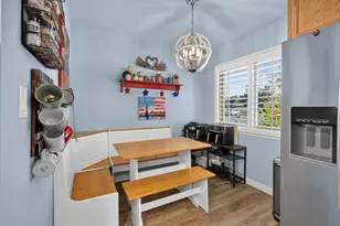 4553 E Redlands Ave, Fresno, CA 93726 - Photo 8
