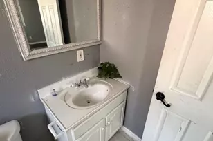 2032 E 9th St, Stockton, CA 95206 - Photo 30