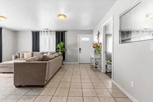 2032 E 9th St, Stockton, CA 95206 - Photo 42