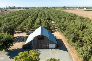 8460 E Keyes Rd, Hughson, CA 95326 - Photo 32