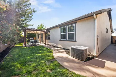 890 Heartwood Street, Lincoln, CA 95648 - Photo 32