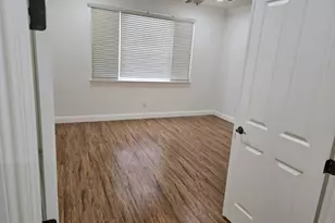 360 Collins Ct, Mountain House, CA 95391 - Photo 8