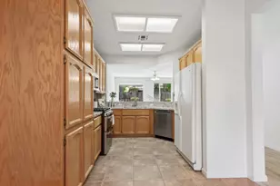 336 Rundgren Way, Folsom, CA 95630 - Photo 10