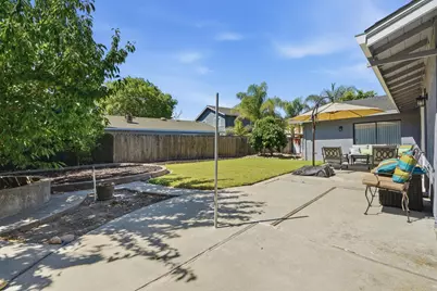 2870 Smoke Tree Cir Circle, Stockton, CA 95209 - Photo 12