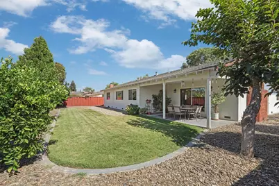 2709 Chapel Court, Modesto, CA 95355 - Photo 20