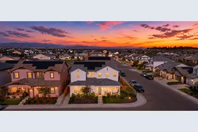 411 S Atlantica Drive, Madera, CA 93636 - Photo 8