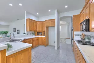 1048 Gladiola Pl, Manteca, CA 95336 - Photo 18