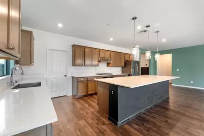 545 Chimes Street, Lathrop, CA 95330 - Photo 2