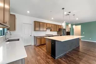 545 Chimes St, Lathrop, CA 95330 - Photo 2