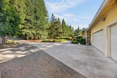 16600 Norlene Way, Grass Valley, CA 95949 - Photo 10