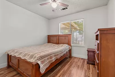 1044 Fruitbasket Lane, Livingston, CA 95334 - Photo 22