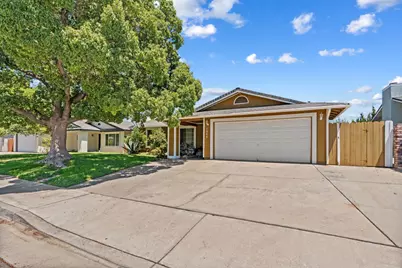 1044 Fruitbasket Lane, Livingston, CA 95334 - Photo 2