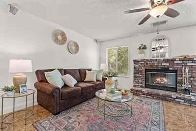 1044 Fruitbasket Lane, Livingston, CA 95334 - Photo 14