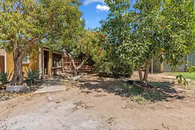 1044 Fruitbasket Lane, Livingston, CA 95334 - Photo 36