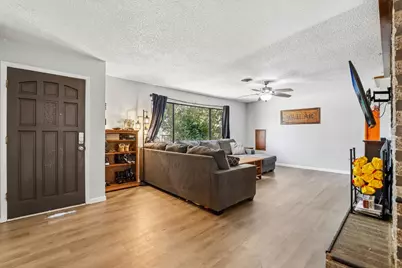 2077 Grove Road, Yuba City, CA 95993 - Photo 2